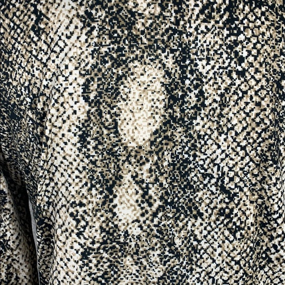 Arabella snakeskin printed long sleeve crop top - Picture 3 of 4